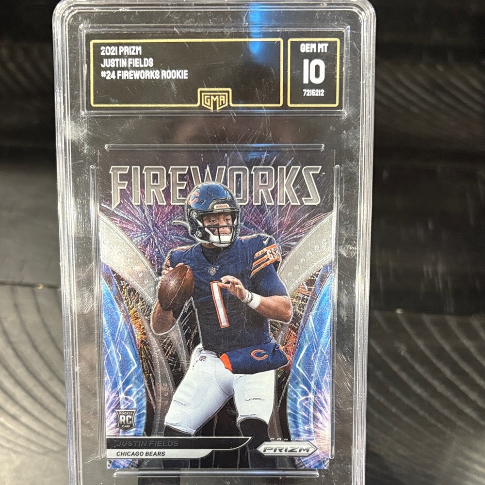 Fireworks Rookie Card 2021 Prizm Justin Fields rated 10